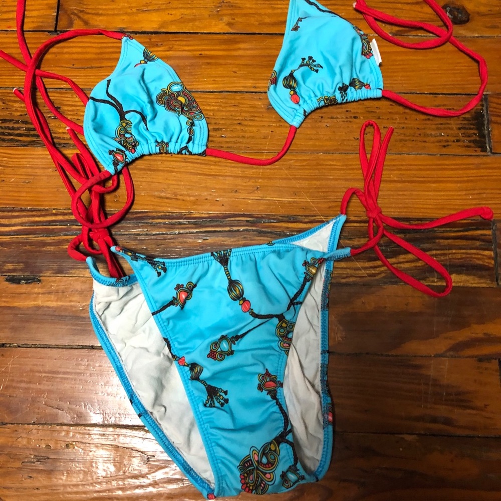 Women’s size large bikini teal and red